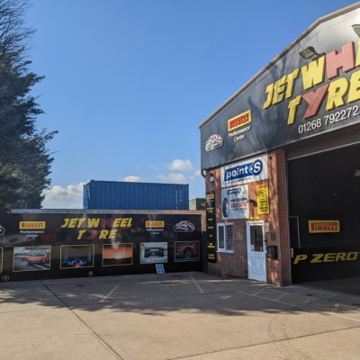Waiting Room At Jet Wheel Tyre Benfleet Essex
