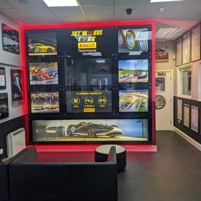 Waiting Room At Jet Wheel Tyre Benfleet Essex